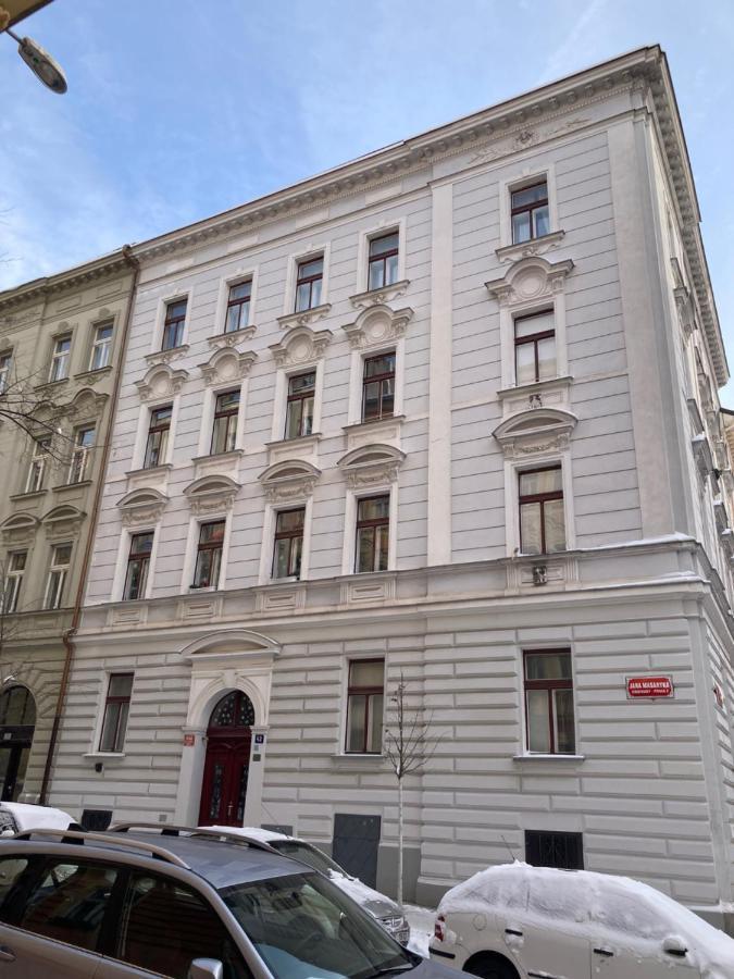 Apartment Jana Masaryka Prague Extérieur photo